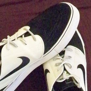Custom Stephan Janoski skate board shoes by NikeID